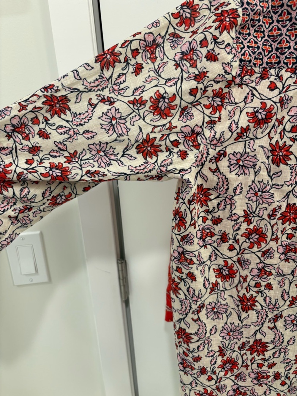 J. Jill Red White Floral Patchwork Boho Cotton Button Down Size Medium Petite - Picture 12 of 14